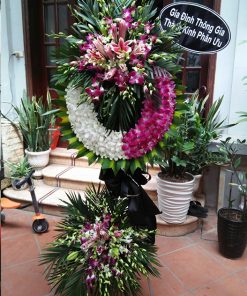 kệ hoa thành kính phân ưu